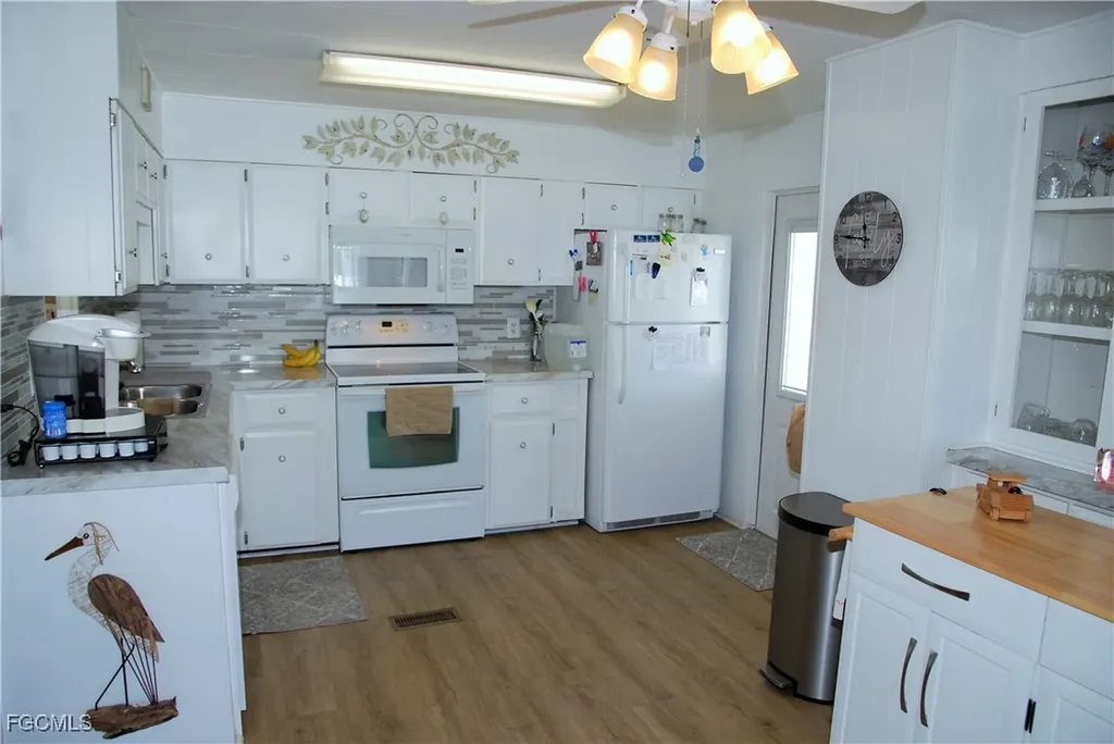 26 Nicklaus Boulevard North Fort Myers FL 33903