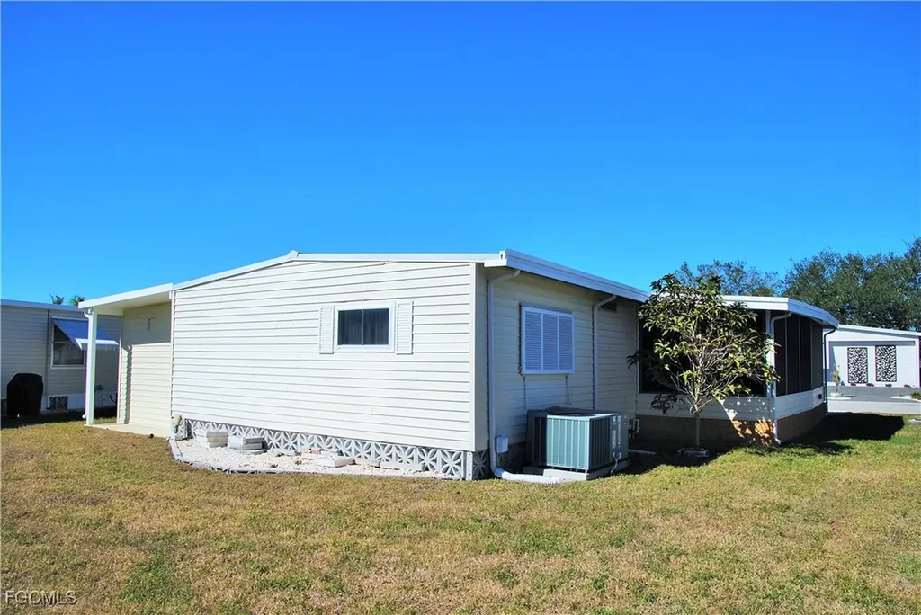 26 Nicklaus Boulevard North Fort Myers FL 33903