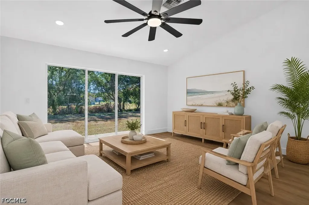 4509-4511 28th Street SW Lehigh Acres FL 33973