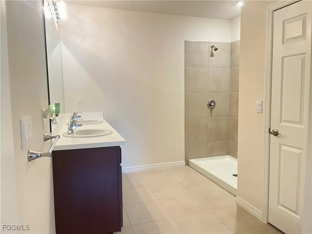 2201 NW 24th Terrace Cape Coral FL 33993