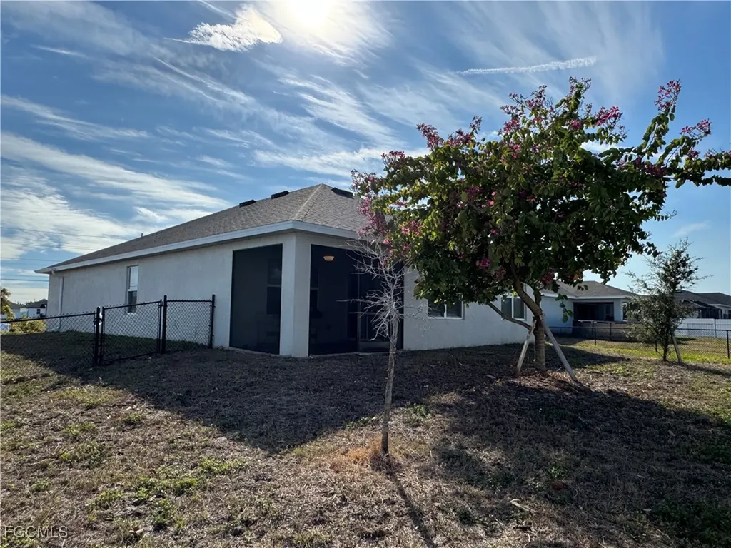 2201 NW 24th Terrace Cape Coral FL 33993