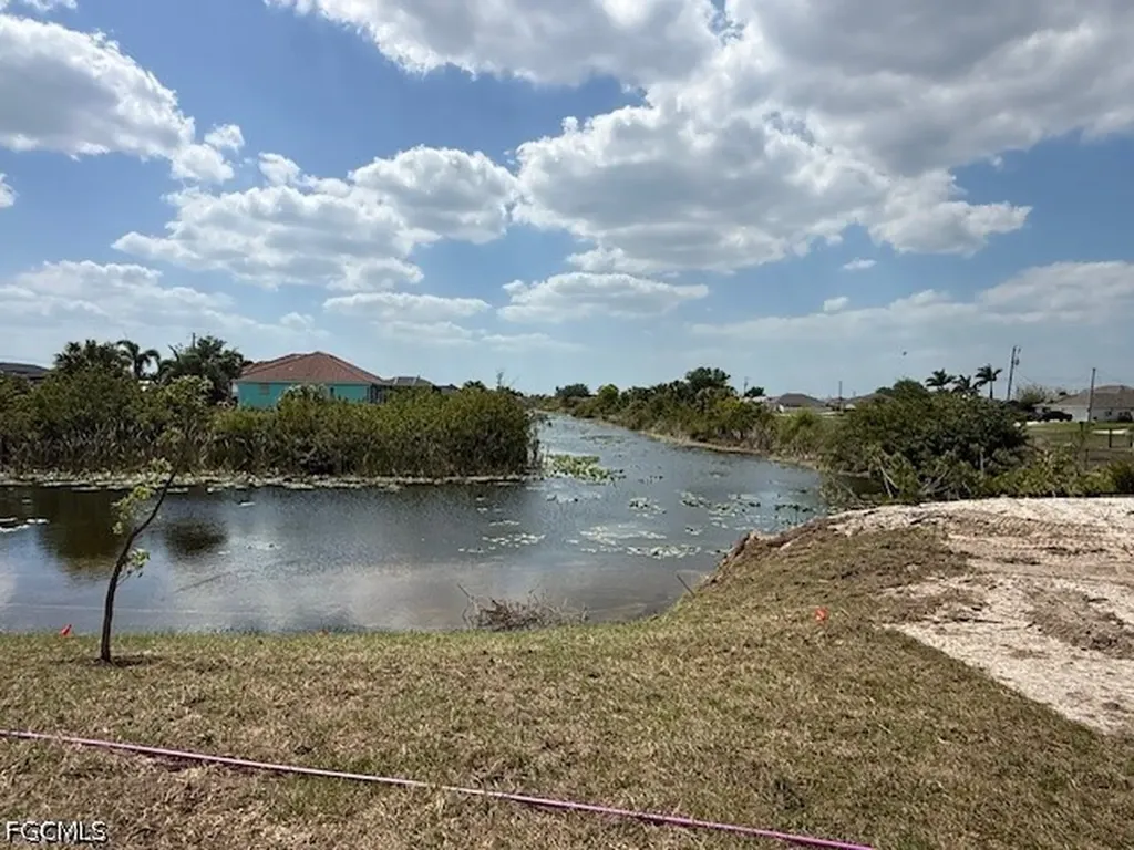 1104 NW 12th Avenue Cape Coral FL 33993