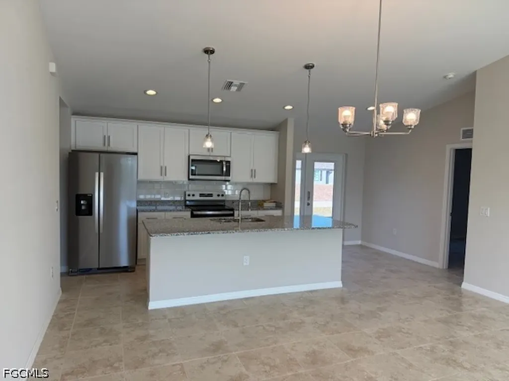 1104 NW 12th Avenue Cape Coral FL 33993