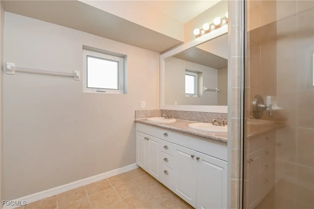 600 SW 18th Terrace Cape Coral FL 33991