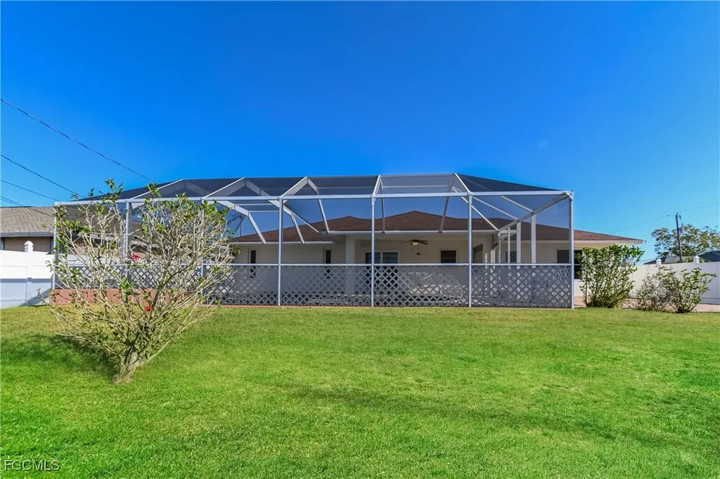 600 SW 18th Terrace Cape Coral FL 33991