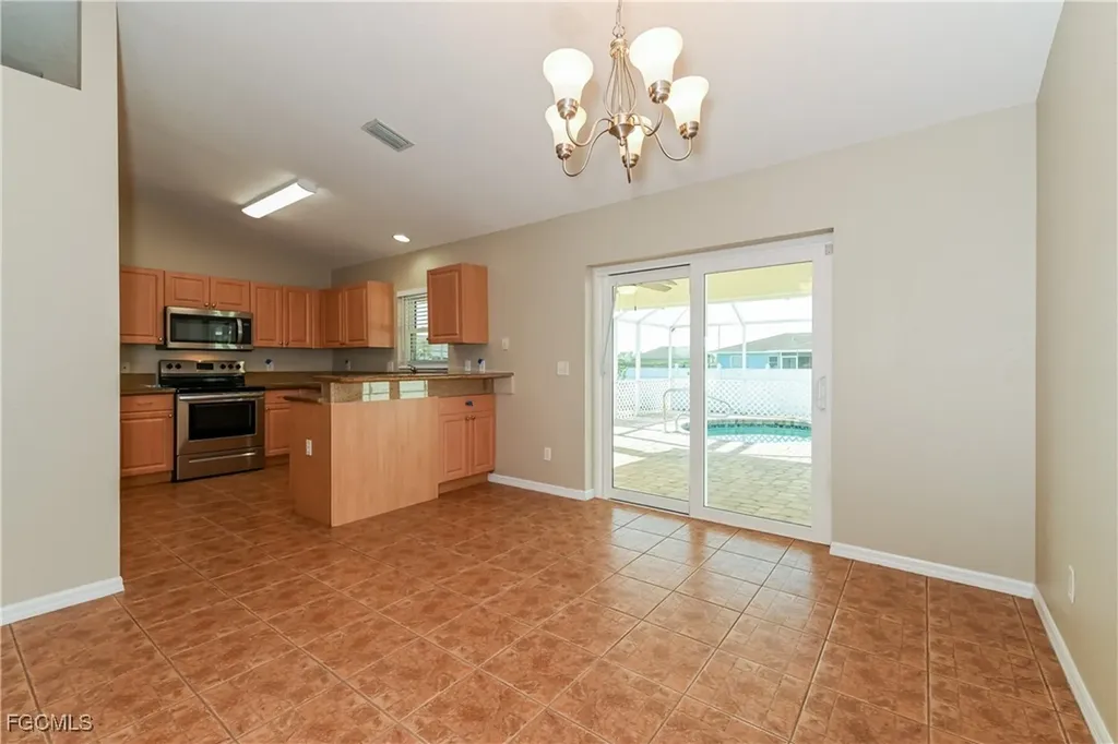 600 SW 18th Terrace Cape Coral FL 33991