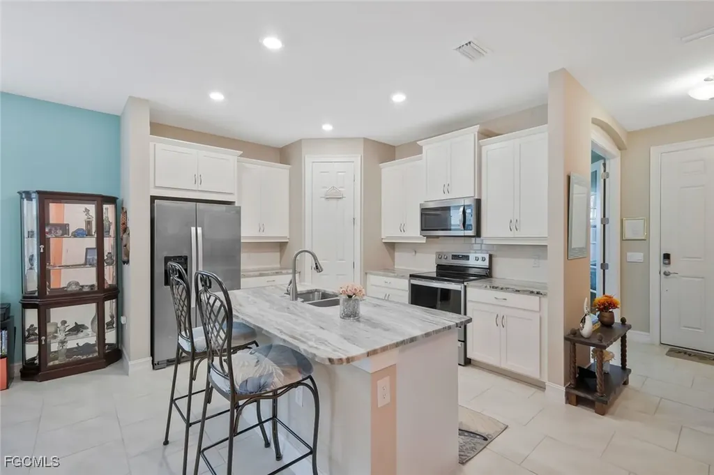 836 Heather Lake Avenue Cape Coral FL 33993