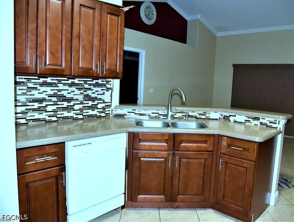2610 23rd Street SW Lehigh Acres FL 33976