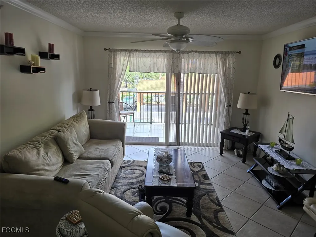 1210 Wildwood Lakes Boulevard Naples FL 34104