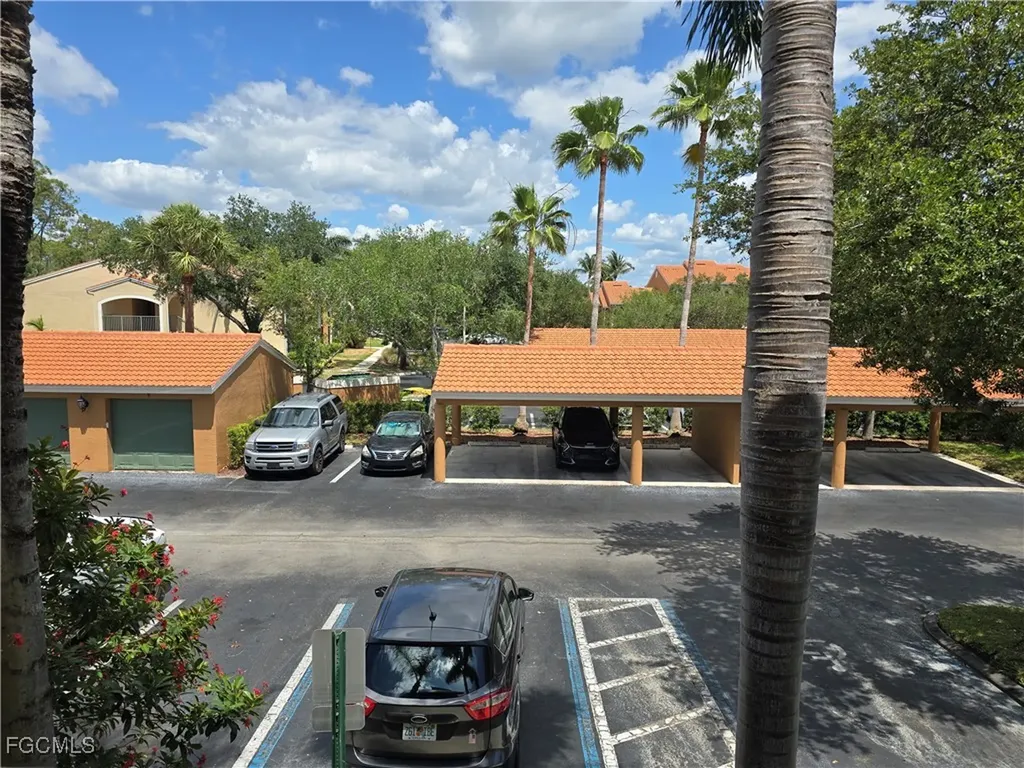 1210 Wildwood Lakes Boulevard Naples FL 34104