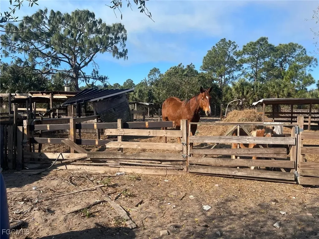 850 S Live Oak Street Clewiston FL 33440