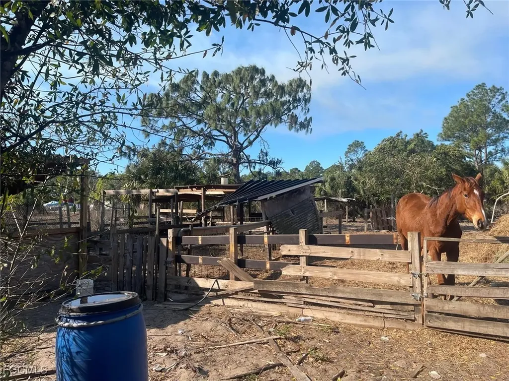 850 S Live Oak Street Clewiston FL 33440