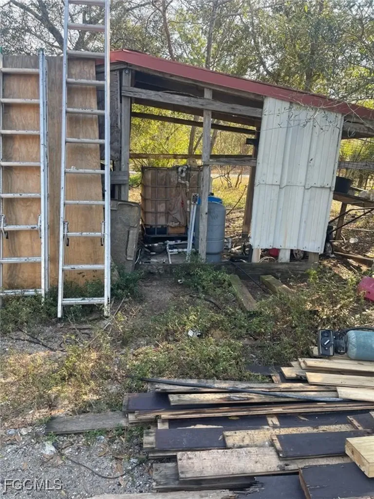 850 S Live Oak Street Clewiston FL 33440