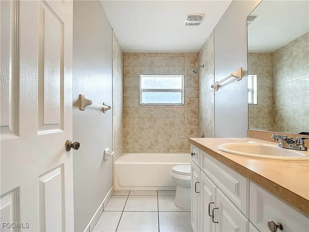 4034 29th Street SW Lehigh Acres FL 33976