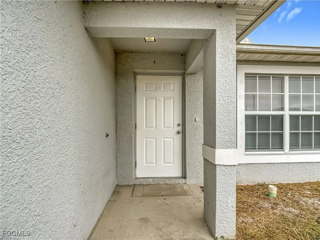 4034 29th Street SW Lehigh Acres FL 33976