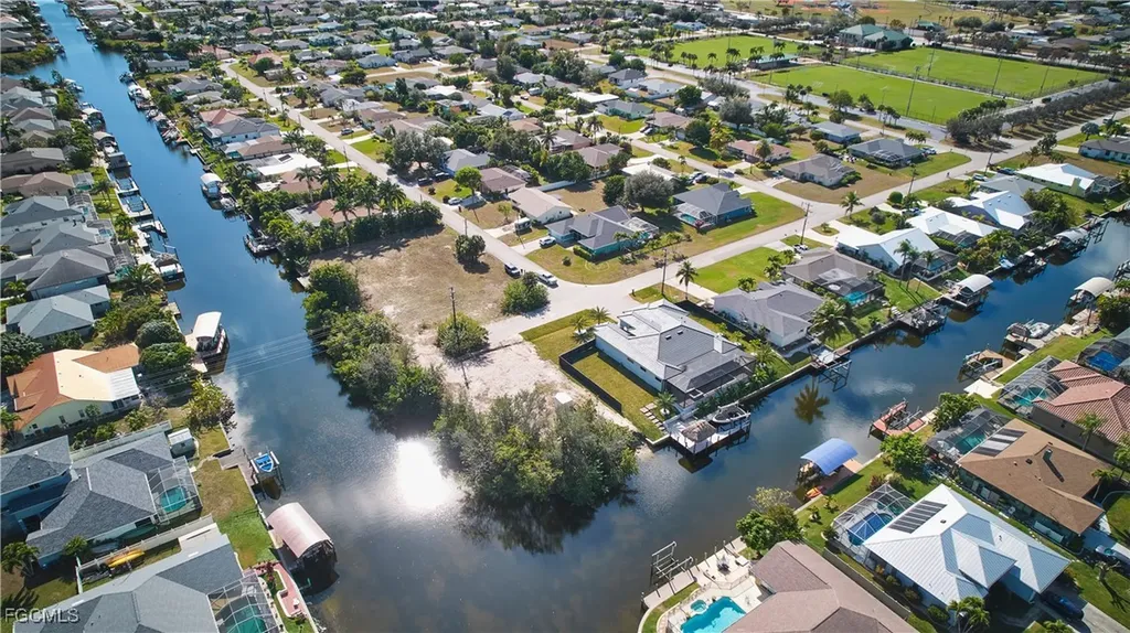201 SW 40th Street Cape Coral FL 33914