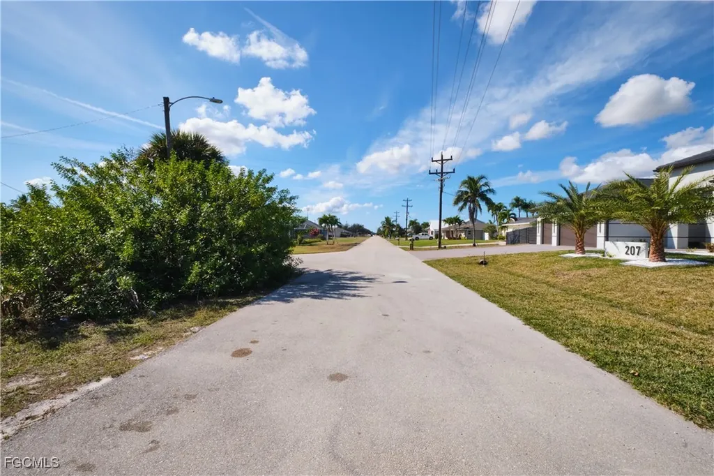 201 SW 40th Street Cape Coral FL 33914