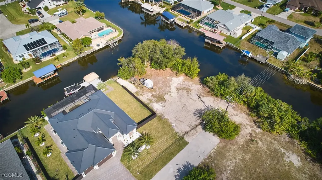 201 SW 40th Street Cape Coral FL 33914