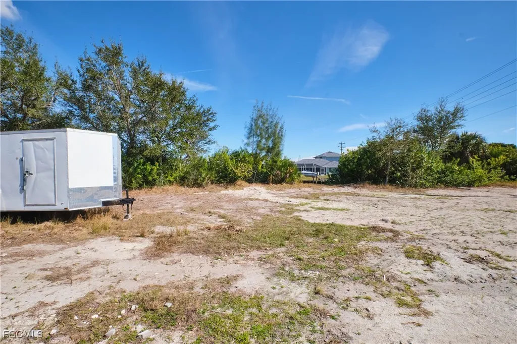 201 SW 40th Street Cape Coral FL 33914