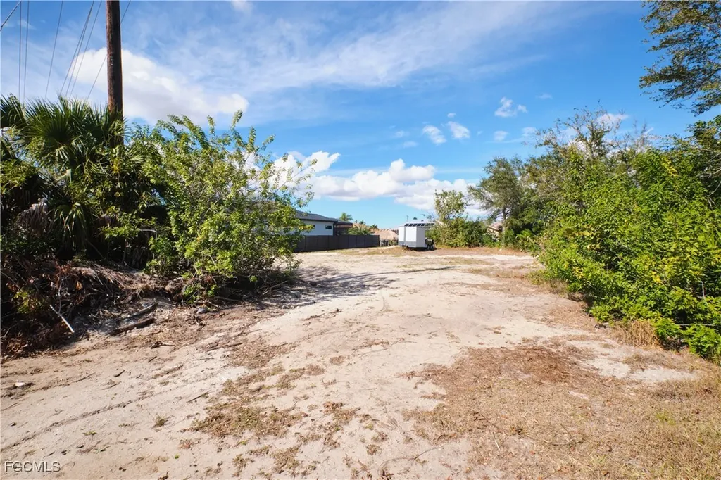 201 SW 40th Street Cape Coral FL 33914