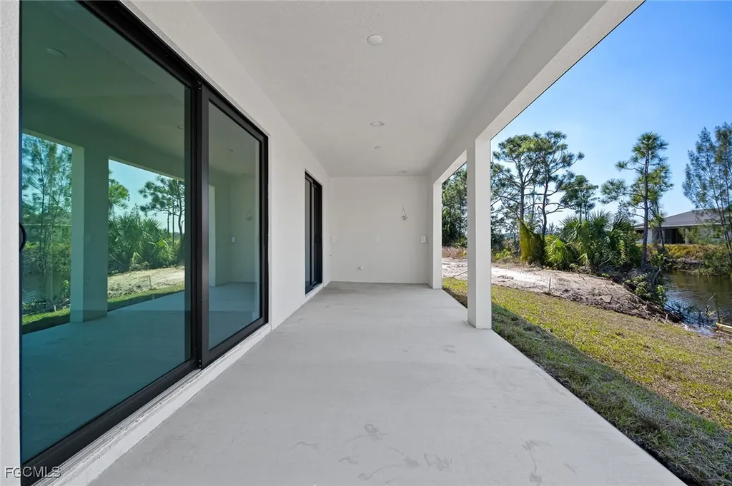 2012 Jackson Avenue Alva FL 33920