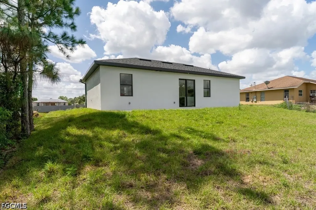 3804 8th Street SW Lehigh Acres FL 33976