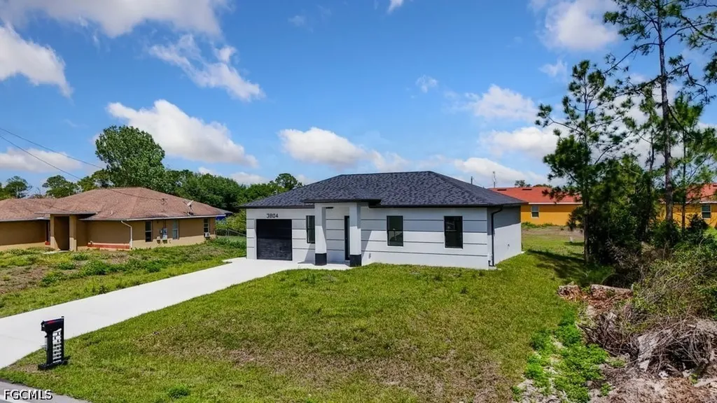 3804 8th Street SW Lehigh Acres FL 33976