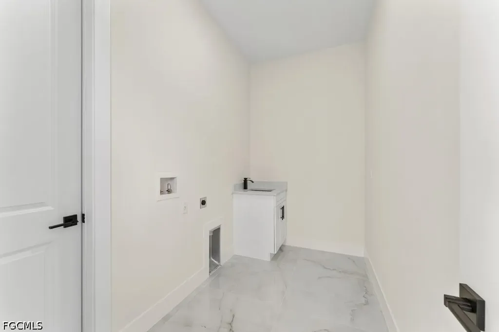3804 8th Street SW Lehigh Acres FL 33976