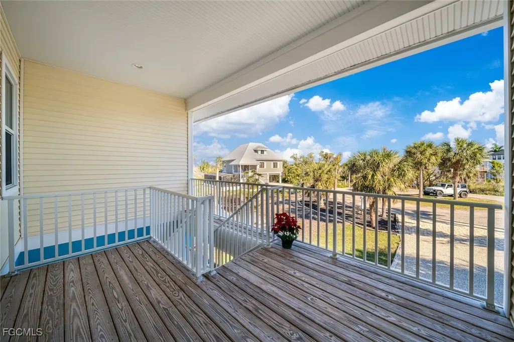 697 Spartina Court Sanibel FL 33957