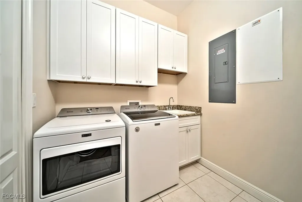 697 Spartina Court Sanibel FL 33957