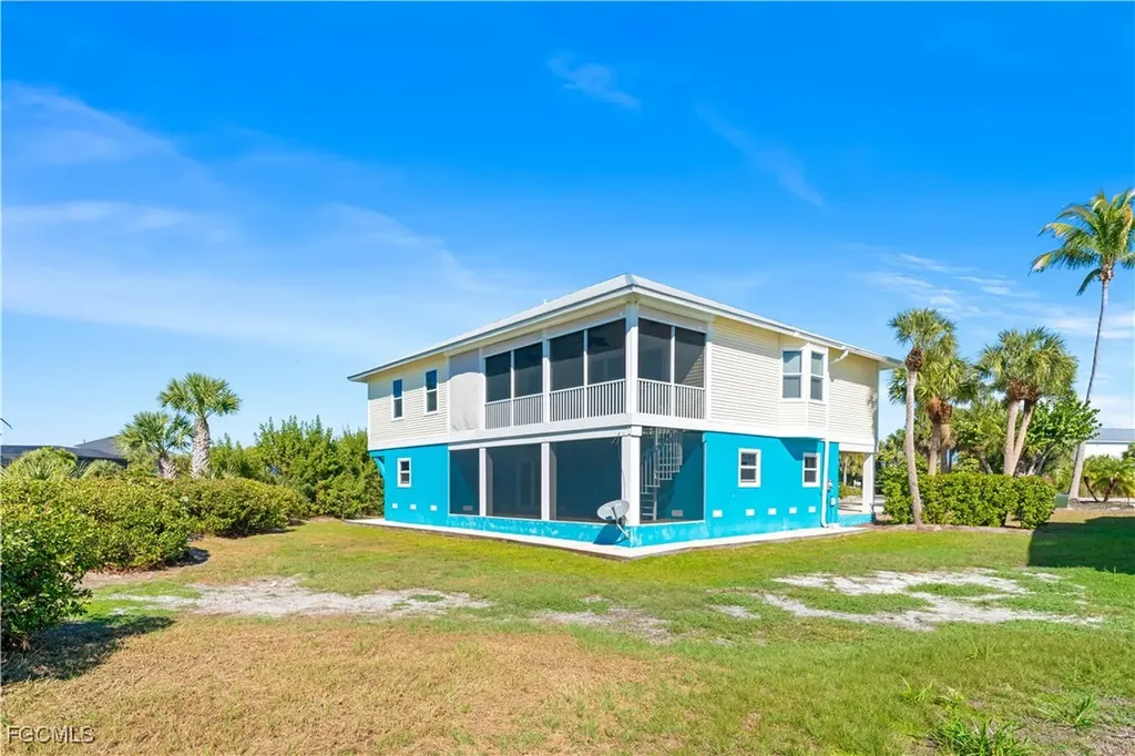 697 Spartina Court Sanibel FL 33957