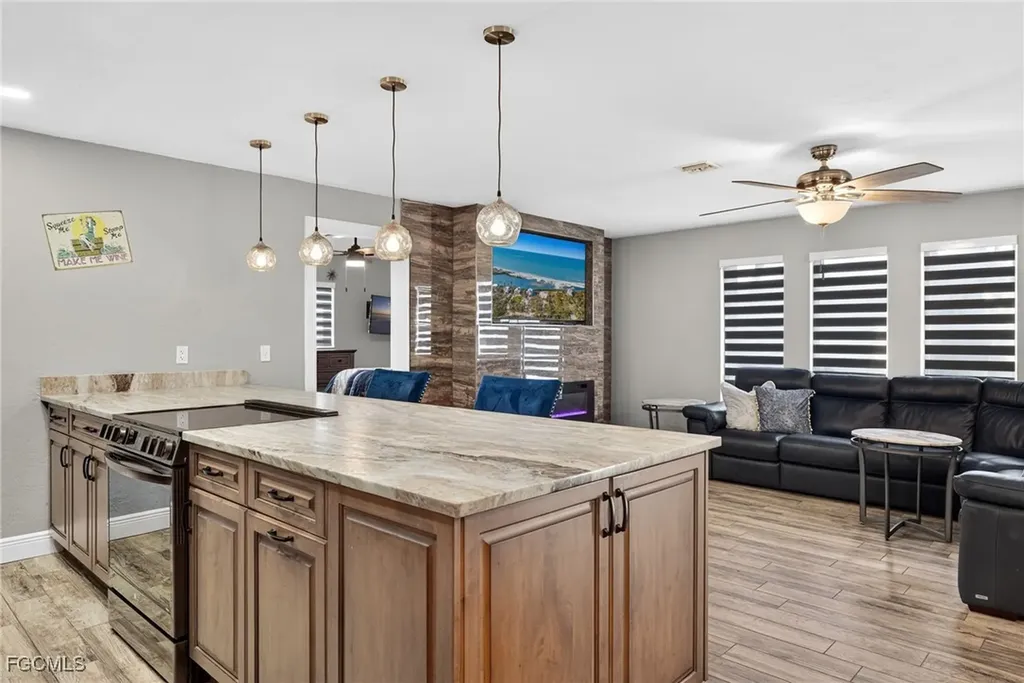113 SE 41st Street Cape Coral FL 33904