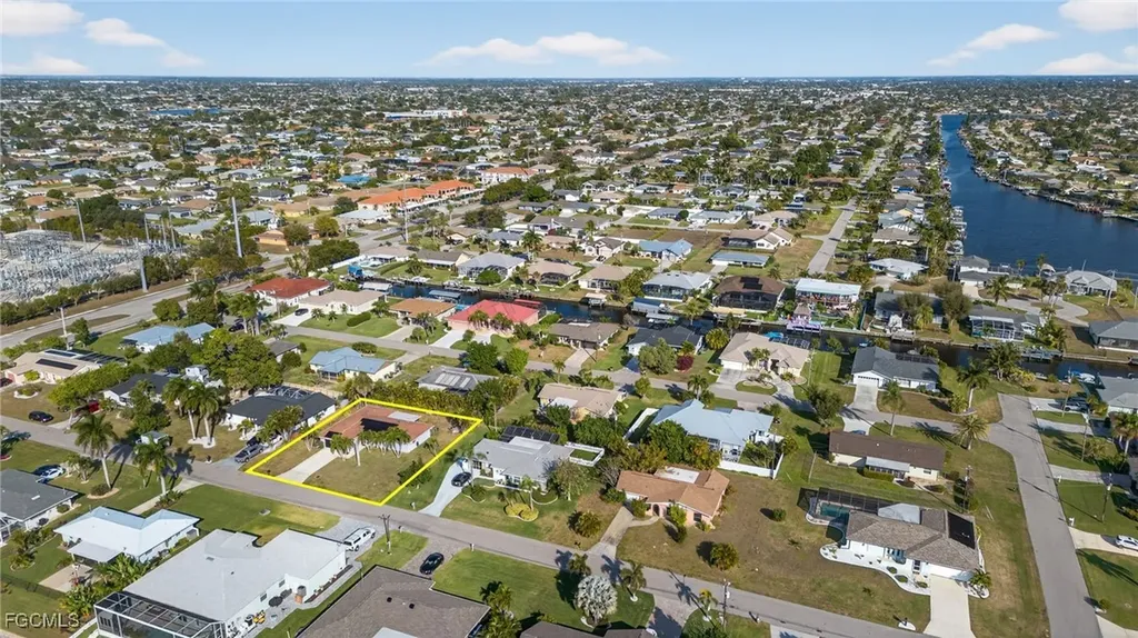 113 SE 41st Street Cape Coral FL 33904