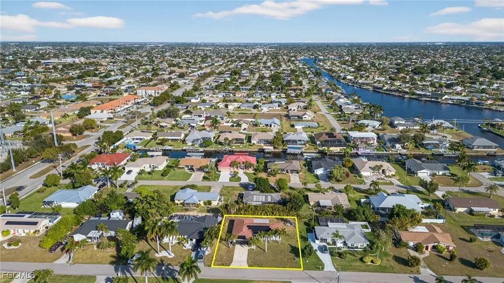 113 SE 41st Street Cape Coral FL 33904