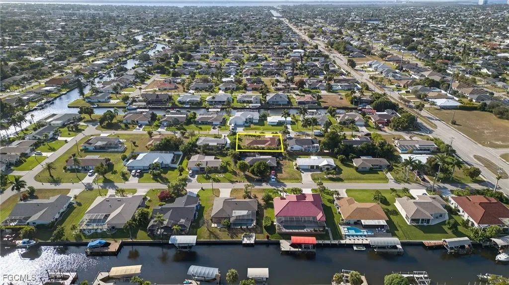 113 SE 41st Street Cape Coral FL 33904