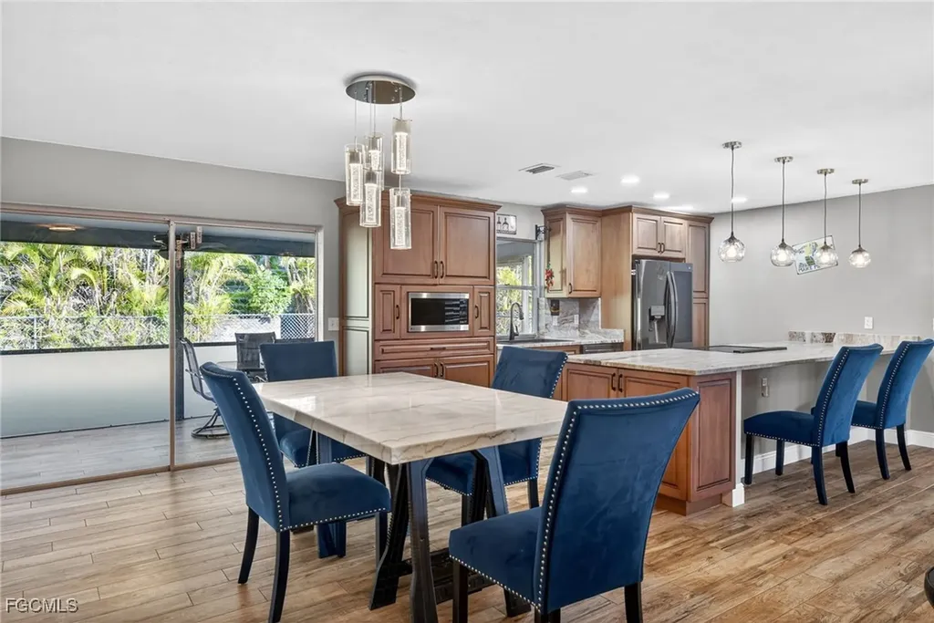 113 SE 41st Street Cape Coral FL 33904