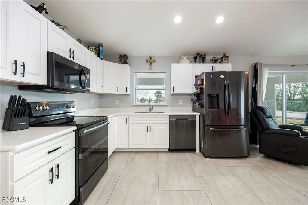 1053 Lock Lane SW Moore Haven FL 33471