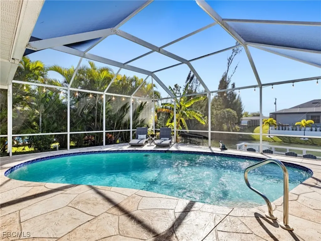 836 SW 23rd Street Cape Coral FL 33991