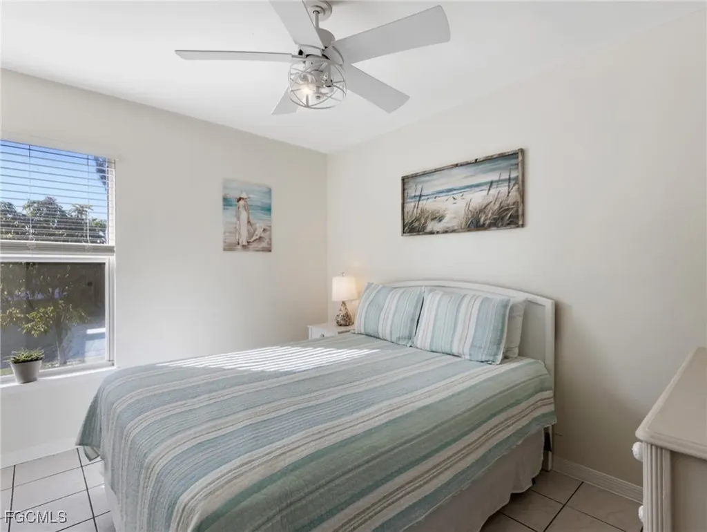 836 SW 23rd Street Cape Coral FL 33991
