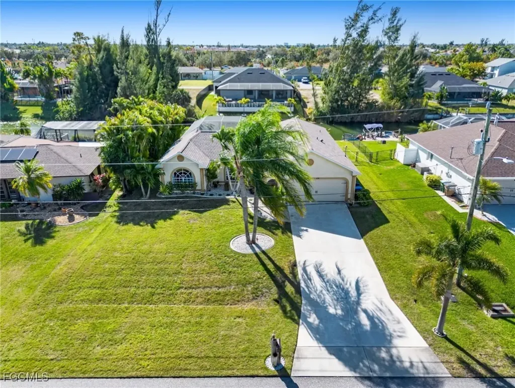 836 SW 23rd Street Cape Coral FL 33991