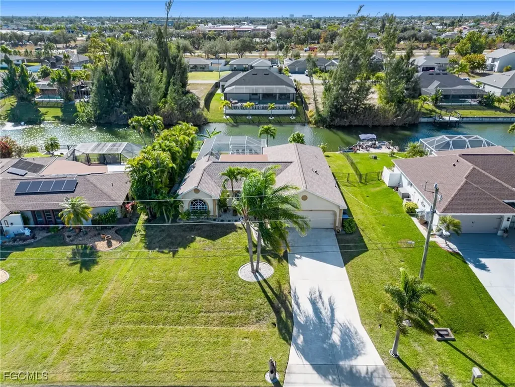 836 SW 23rd Street Cape Coral FL 33991