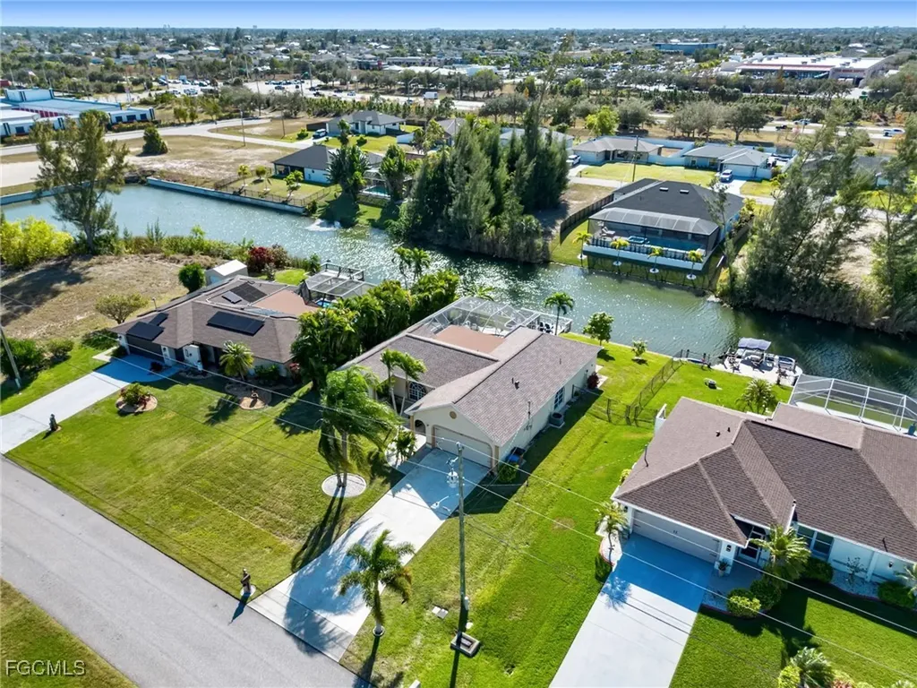 836 SW 23rd Street Cape Coral FL 33991