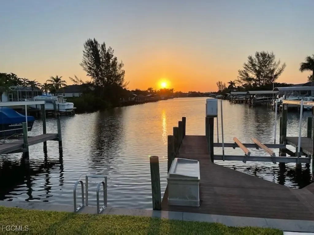 4701 Sands Boulevard Cape Coral FL 33914