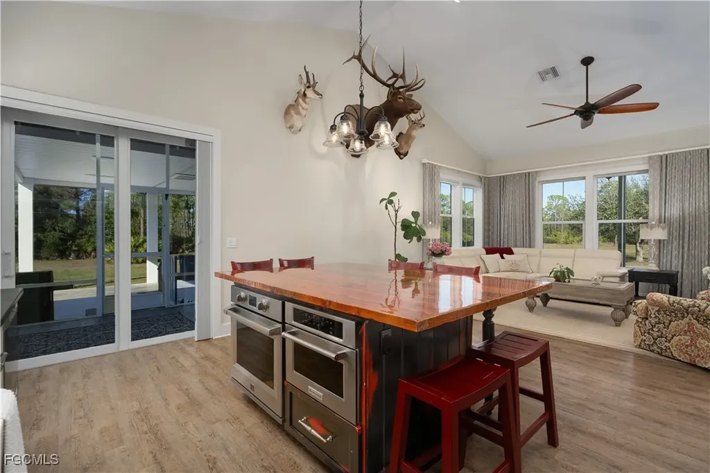 4093 Sunshine Boulevard St. James City FL 33956