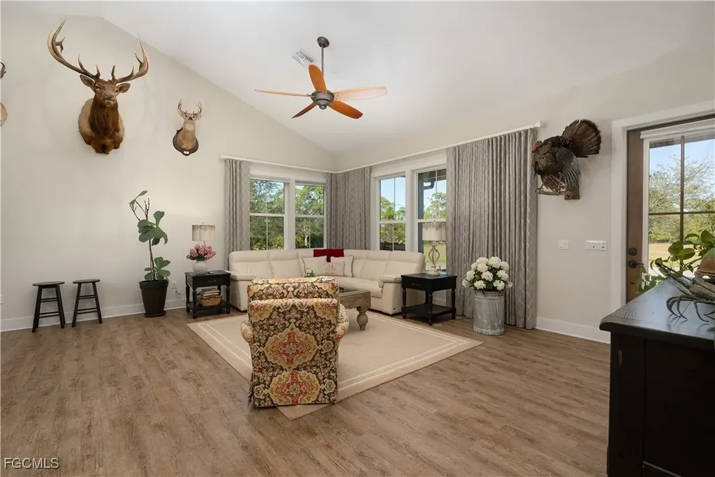 4093 Sunshine Boulevard St. James City FL 33956