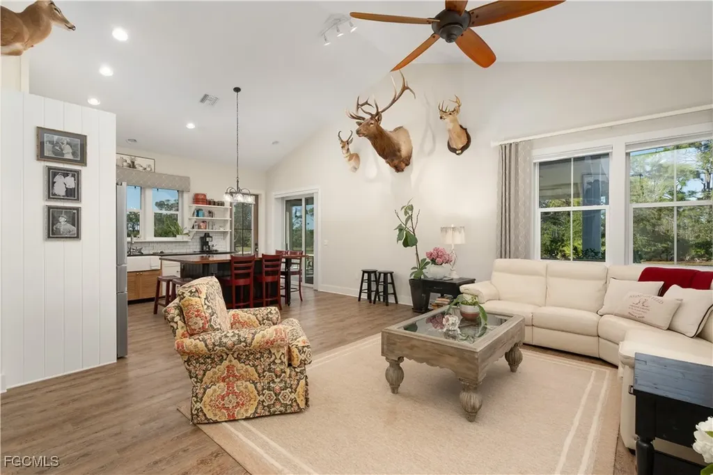 4093 Sunshine Boulevard St. James City FL 33956