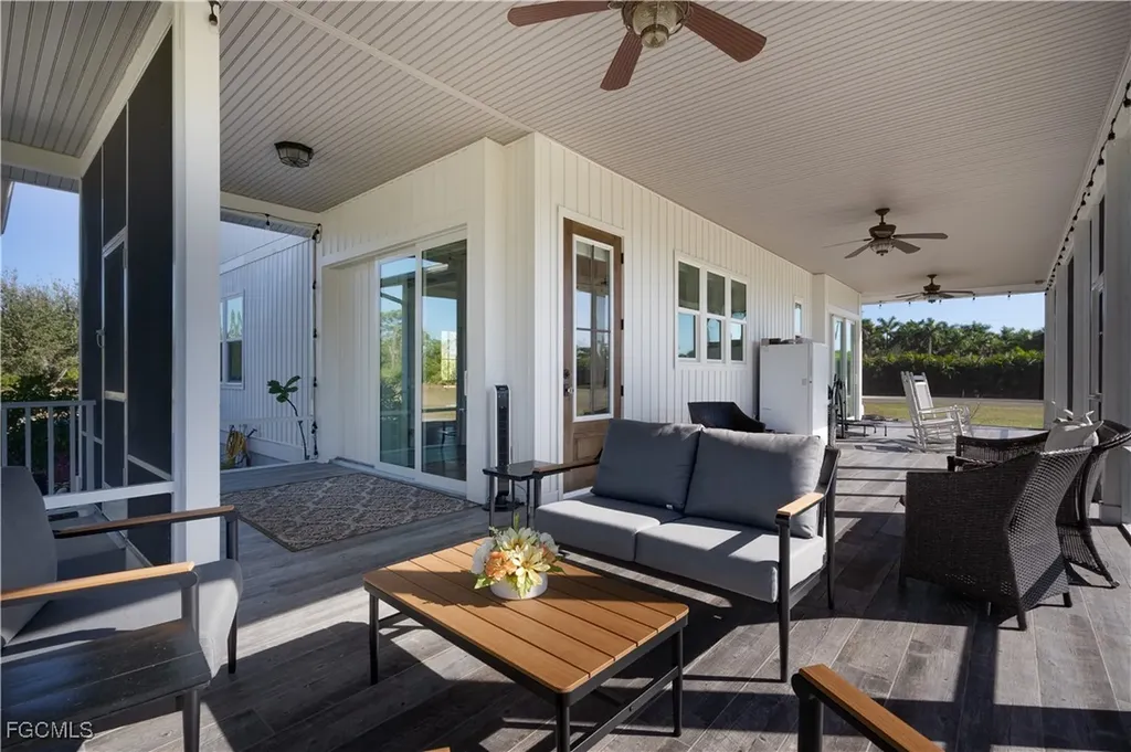 4093 Sunshine Boulevard St. James City FL 33956