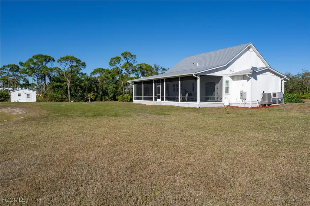 4093 Sunshine Boulevard St. James City FL 33956