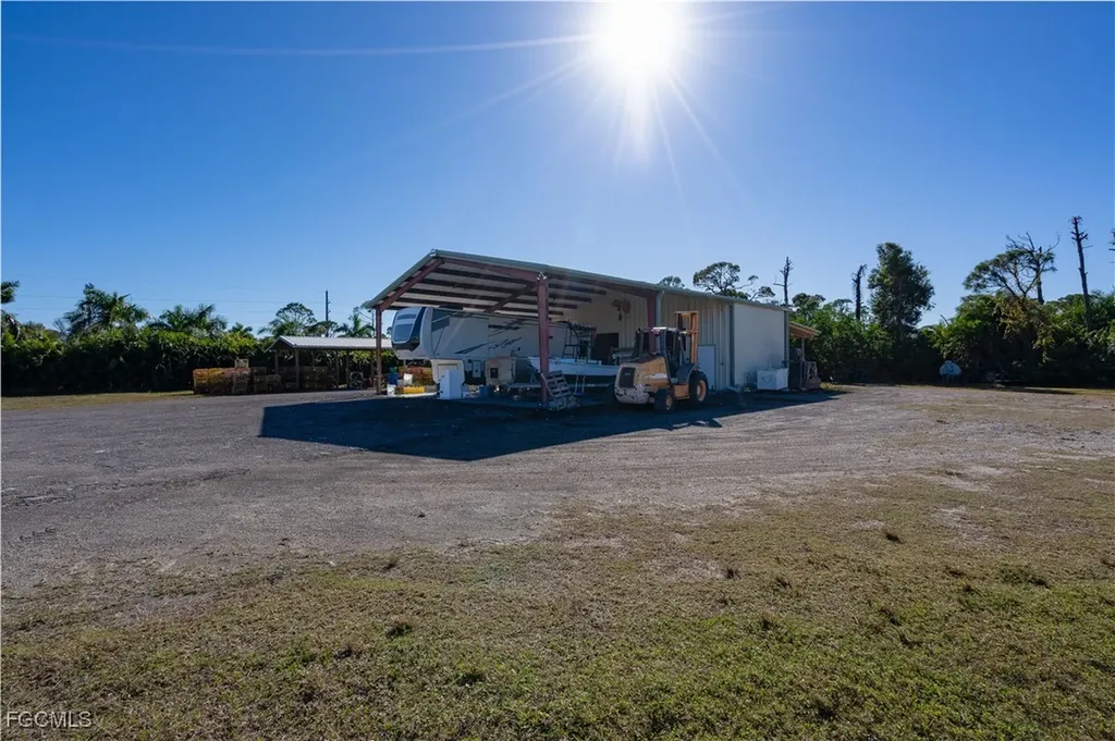 4093 Sunshine Boulevard St. James City FL 33956