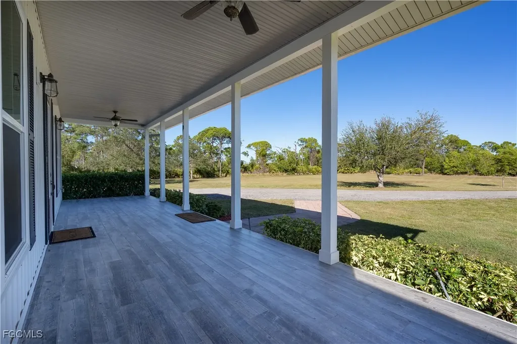 4093 Sunshine Boulevard St. James City FL 33956